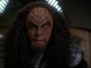 extant_StarTrek_DS9_7x19-StrangeBedfellows_0677.jpg