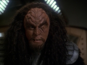 extant_StarTrek_DS9_7x19-StrangeBedfellows_0682.jpg