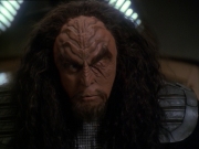 extant_StarTrek_DS9_7x19-StrangeBedfellows_0685.jpg
