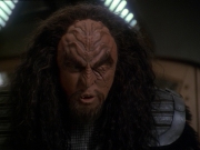 extant_StarTrek_DS9_7x19-StrangeBedfellows_0695.jpg