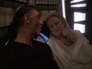 extant_StarTrek_DS9_7x19-StrangeBedfellows_0727.jpg