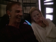 extant_StarTrek_DS9_7x19-StrangeBedfellows_0736.jpg