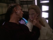 extant_StarTrek_DS9_7x19-StrangeBedfellows_0776.jpg