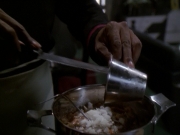 extant_StarTrek_DS9_7x19-StrangeBedfellows_0940.jpg