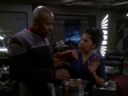 extant_StarTrek_DS9_7x19-StrangeBedfellows_1044.jpg