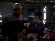 extant_StarTrek_DS9_7x19-StrangeBedfellows_1046.jpg