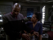 extant_StarTrek_DS9_7x19-StrangeBedfellows_1050.jpg