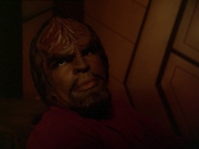 extant_StarTrek_DS9_7x19-StrangeBedfellows_1170.jpg