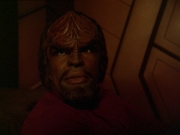 extant_StarTrek_DS9_7x19-StrangeBedfellows_1180.jpg