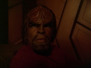 extant_StarTrek_DS9_7x19-StrangeBedfellows_1188.jpg