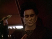 extant_StarTrek_DS9_7x19-StrangeBedfellows_1220.jpg