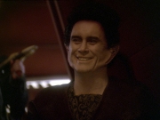extant_StarTrek_DS9_7x19-StrangeBedfellows_1232.jpg