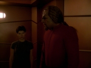 extant_StarTrek_DS9_7x19-StrangeBedfellows_1242.jpg