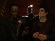 extant_StarTrek_DS9_7x19-StrangeBedfellows_1271.jpg