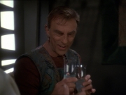 extant_StarTrek_DS9_7x19-StrangeBedfellows_1416.jpg
