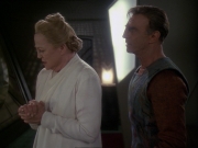 Filename=extant_StarTrek_DS9_7x19-StrangeBedfellows_1627.jpg
Filesize=140KiB
Dimensions=1200x900
Date added=Jan 22, 2020 extant_StarTrek_DS9_7x19-StrangeBedfellows_1627.jpg
