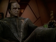 extant_StarTrek_DS9_7x19-StrangeBedfellows_1674.jpg