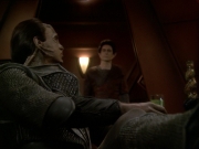 extant_StarTrek_DS9_7x19-StrangeBedfellows_1676.jpg