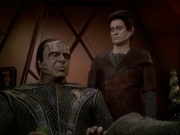 extant_StarTrek_DS9_7x19-StrangeBedfellows_1695.jpg