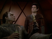 extant_StarTrek_DS9_7x19-StrangeBedfellows_1699.jpg