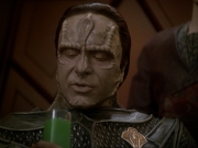 extant_StarTrek_DS9_7x19-StrangeBedfellows_1716.jpg