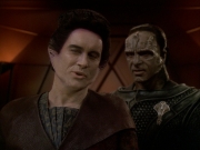 extant_StarTrek_DS9_7x19-StrangeBedfellows_1775.jpg