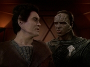 extant_StarTrek_DS9_7x19-StrangeBedfellows_1779.jpg