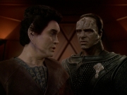 extant_StarTrek_DS9_7x19-StrangeBedfellows_1791.jpg