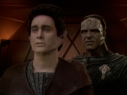 extant_StarTrek_DS9_7x19-StrangeBedfellows_1801.jpg