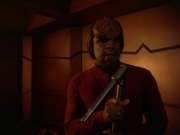 extant_StarTrek_DS9_7x19-StrangeBedfellows_1840.jpg