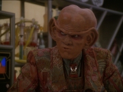 extant_StarTrek_DS9_7x19-StrangeBedfellows_1933.jpg