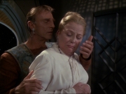 extant_StarTrek_DS9_7x19-StrangeBedfellows_2330.jpg