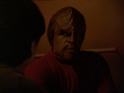 extant_StarTrek_DS9_7x19-StrangeBedfellows_3131.jpg