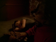 extant_StarTrek_DS9_7x19-StrangeBedfellows_3181.jpg