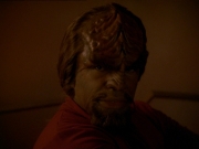 extant_StarTrek_DS9_7x19-StrangeBedfellows_3342.jpg