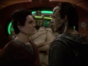 extant_StarTrek_DS9_7x19-StrangeBedfellows_3472.jpg