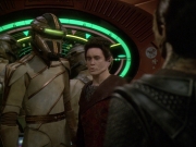 extant_StarTrek_DS9_7x19-StrangeBedfellows_3482.jpg