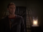 extant_StarTrek_DS9_7x19-StrangeBedfellows_3652.jpg