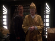 extant_StarTrek_DS9_7x19-StrangeBedfellows_3717.jpg