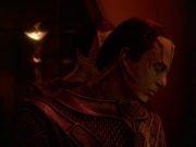 extant_StarTrek_DS9_7x20-TheChangingFaceOfEvil_2689.jpg