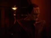 extant_StarTrek_DS9_7x20-TheChangingFaceOfEvil_2697.jpg