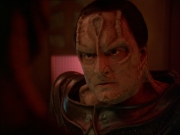 extant_StarTrek_DS9_7x20-TheChangingFaceOfEvil_2708.jpg