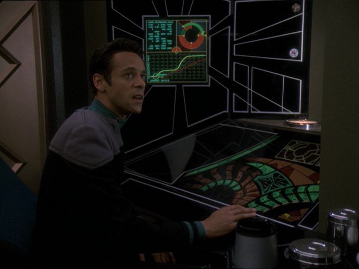 extant_StarTrek_DS9_7x21-WhenItRains_3641.jpg