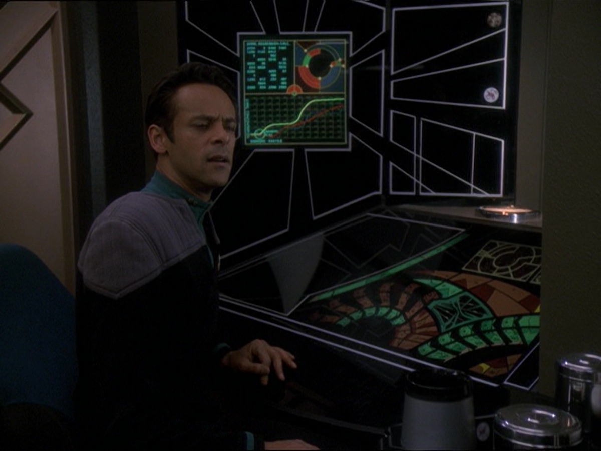 extant_StarTrek_DS9_7x21-WhenItRains_3645.jpg