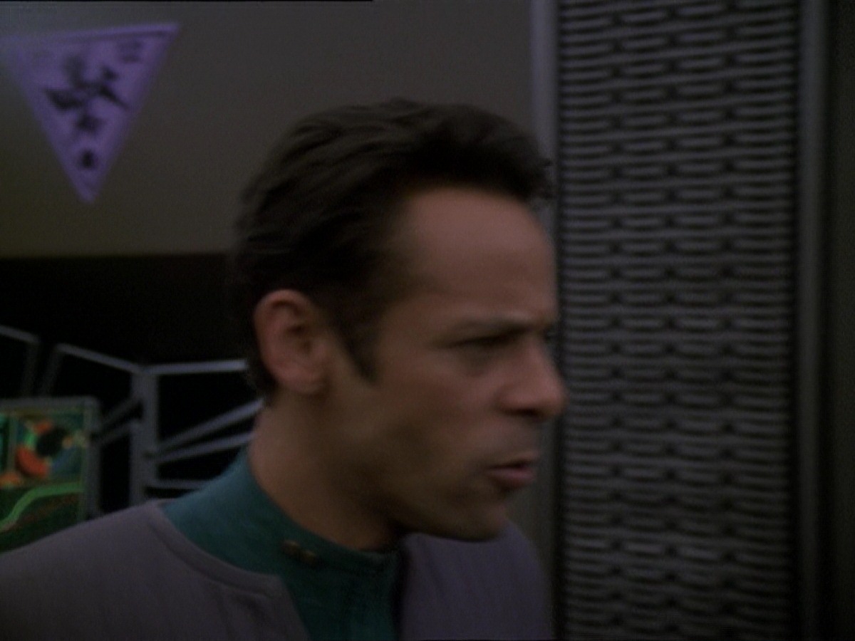 extant_StarTrek_DS9_7x21-WhenItRains_3656.jpg