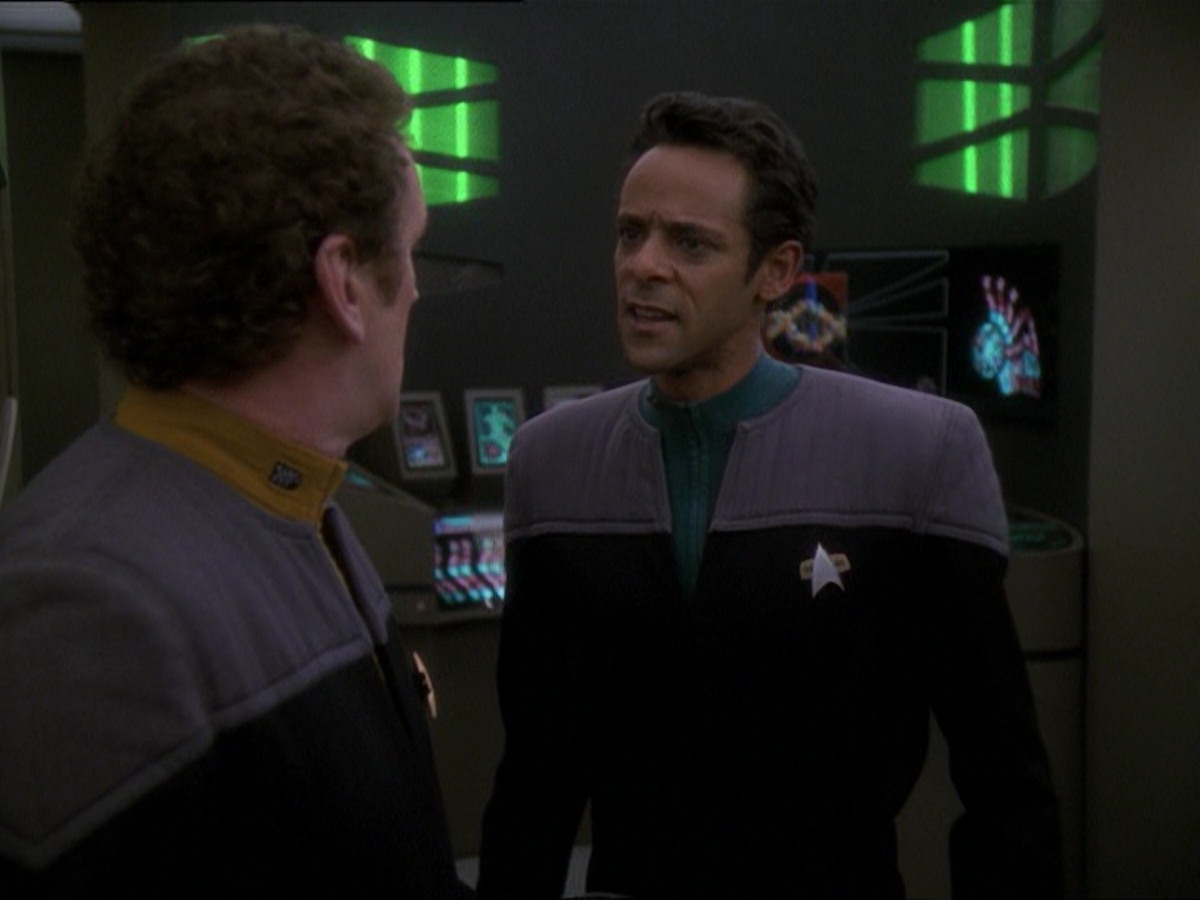 extant_StarTrek_DS9_7x21-WhenItRains_3691.jpg