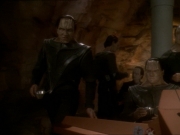 extant_StarTrek_DS9_7x21-WhenItRains_2862.jpg