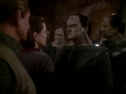extant_StarTrek_DS9_7x21-WhenItRains_2957.jpg