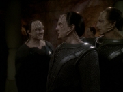 extant_StarTrek_DS9_7x21-WhenItRains_2974.jpg