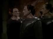 extant_StarTrek_DS9_7x21-WhenItRains_2975.jpg